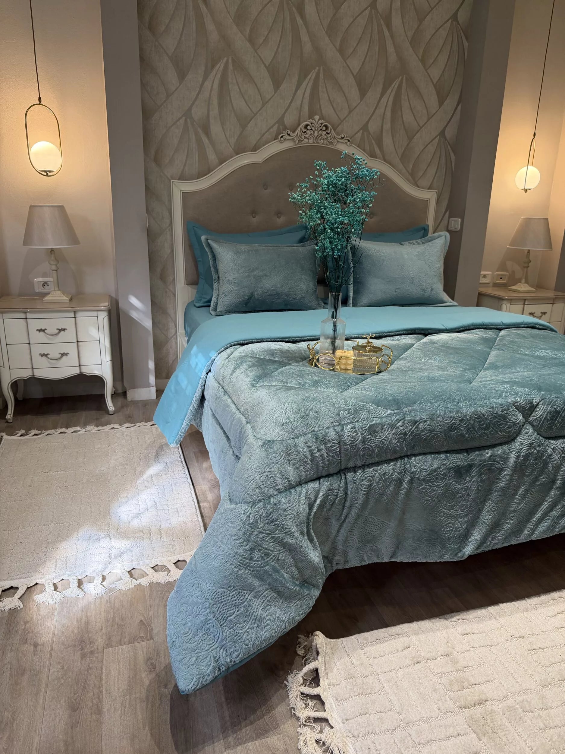 Couette en Polaire – Plusieurs Couleurs & Dimensions