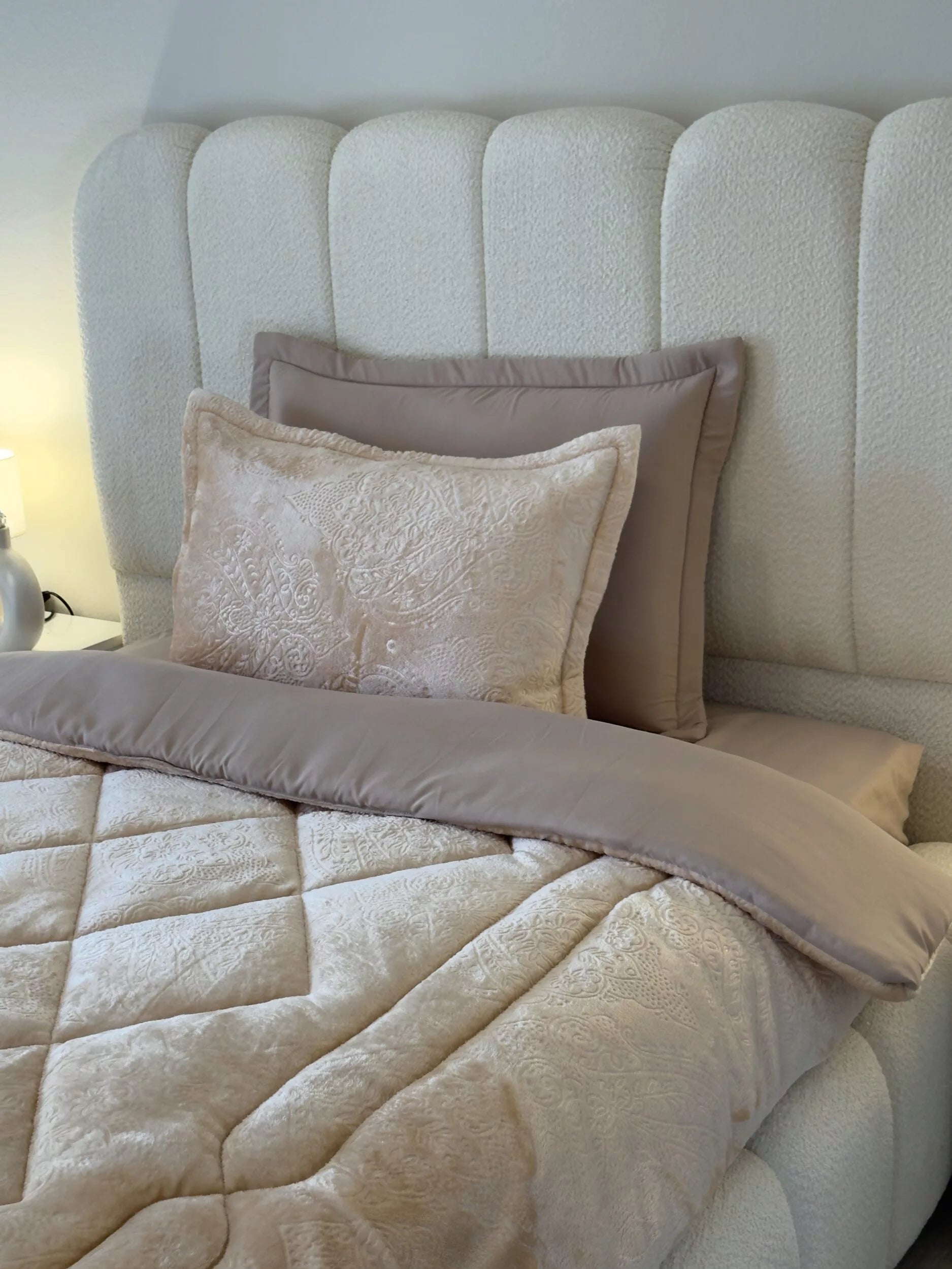 Couette en Polaire – Plusieurs Couleurs & Dimensions