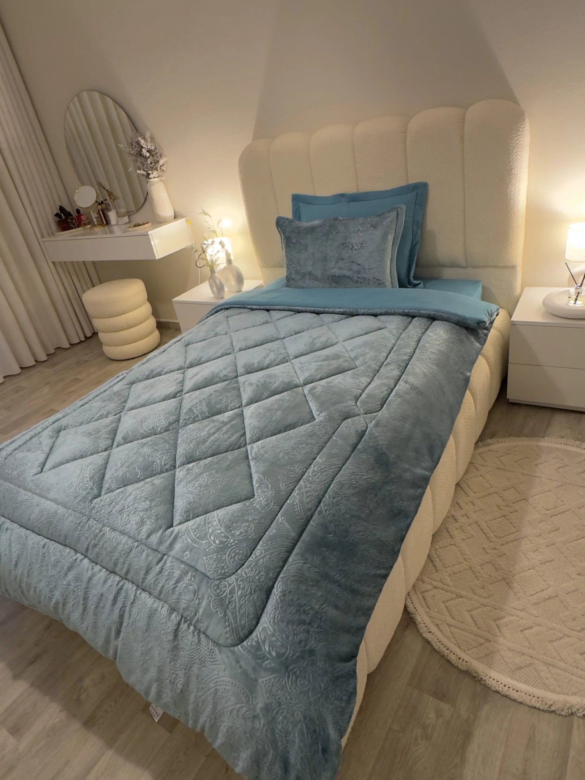 Couette en Polaire – Plusieurs Couleurs & Dimensions