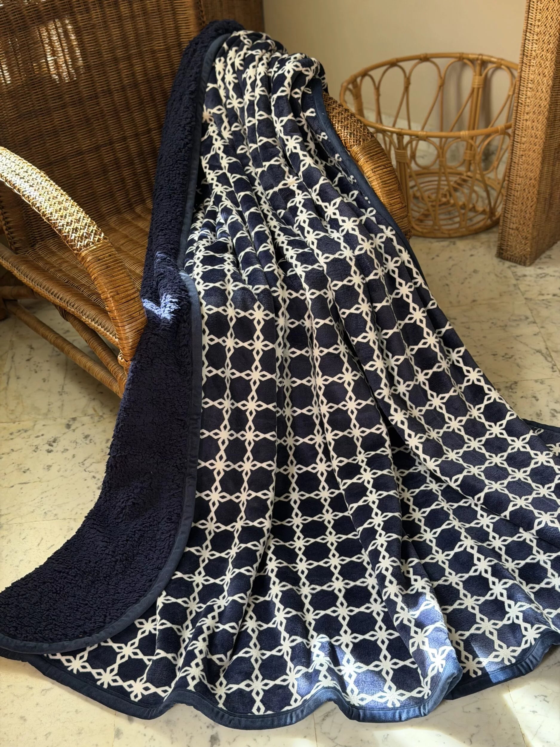 Plaid Bleu Marine avec Design