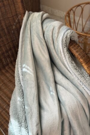 Plaid vert d’eau