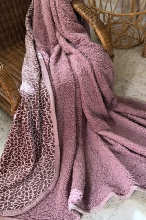 Plaid Rose avec Design