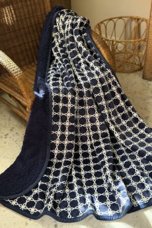 Plaid bleu marine avec Design