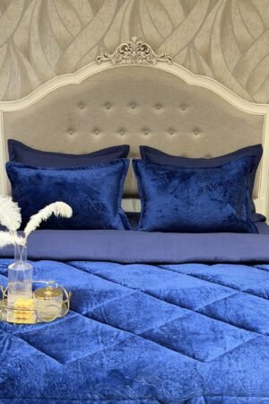 Couette en polaire bleu marine