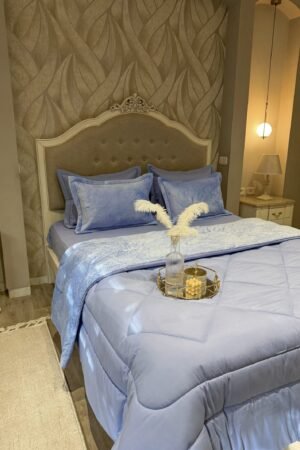 Couette en polaire bleu ciel