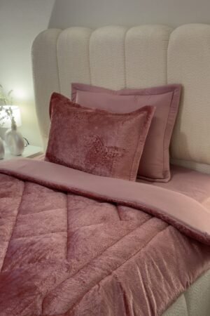 Couette en polaire rose poudré (place et demi)