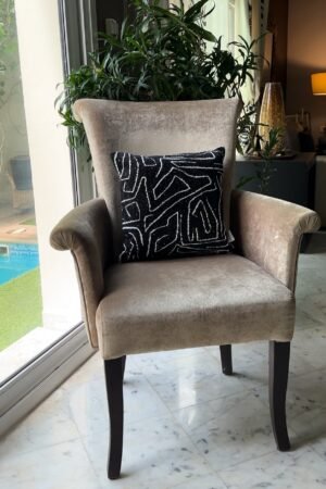 Coussin décoratif NOIR avec design