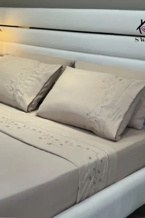 Parure Beige brodée