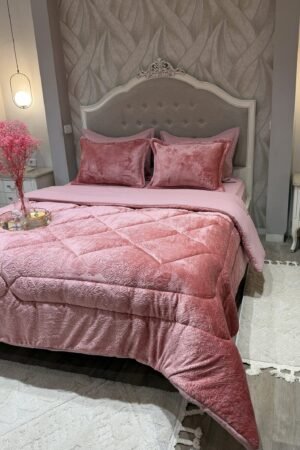 Couette en polaire rose poudré
