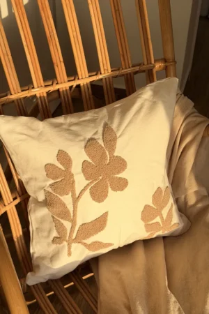Taie Brodé Caramel